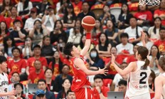 世俱杯外围:“双塔”闪光 中国女篮热身赛击败日本队